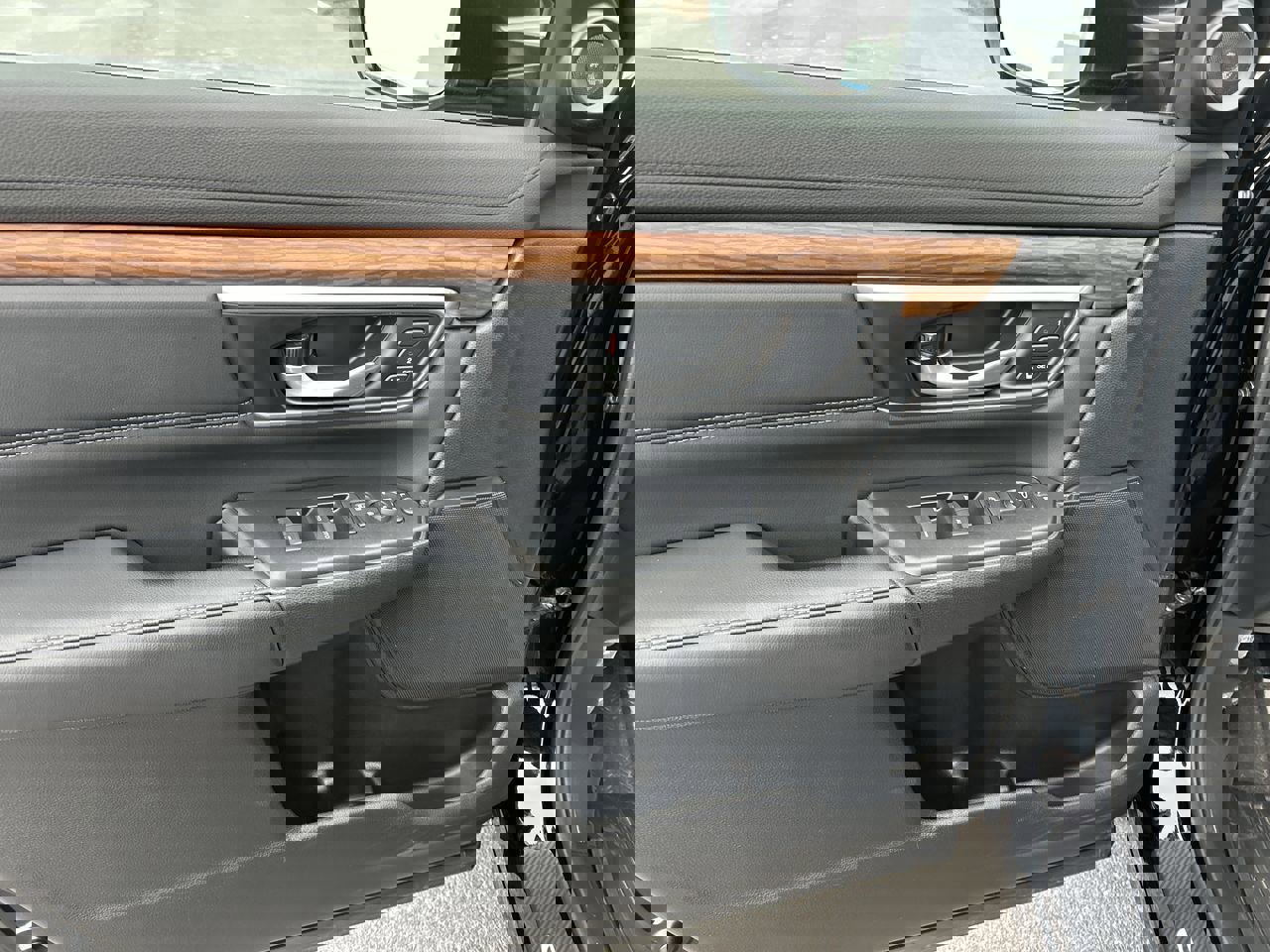 Used 2022 Honda CR-V Touring image 19