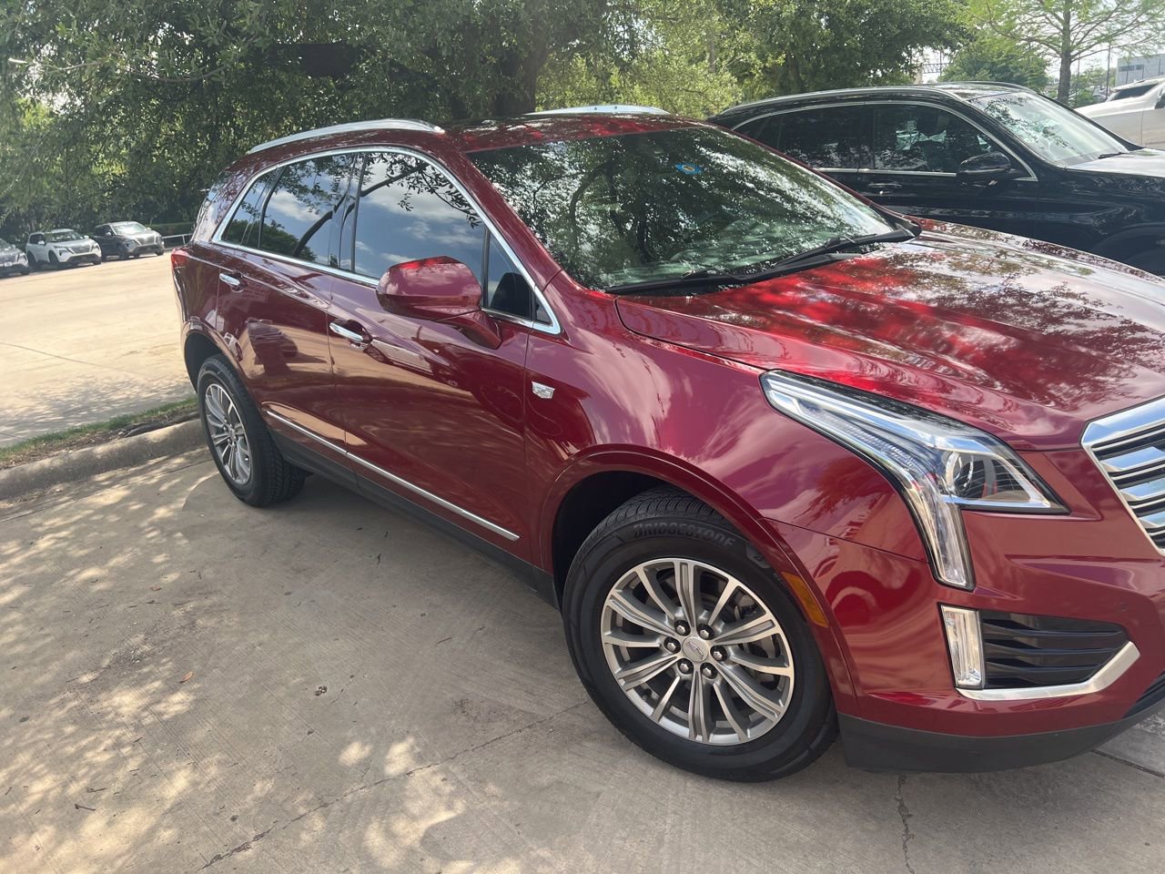 Used 2018 Cadillac XT5 Luxury w/ Driver Awareness Package image 6