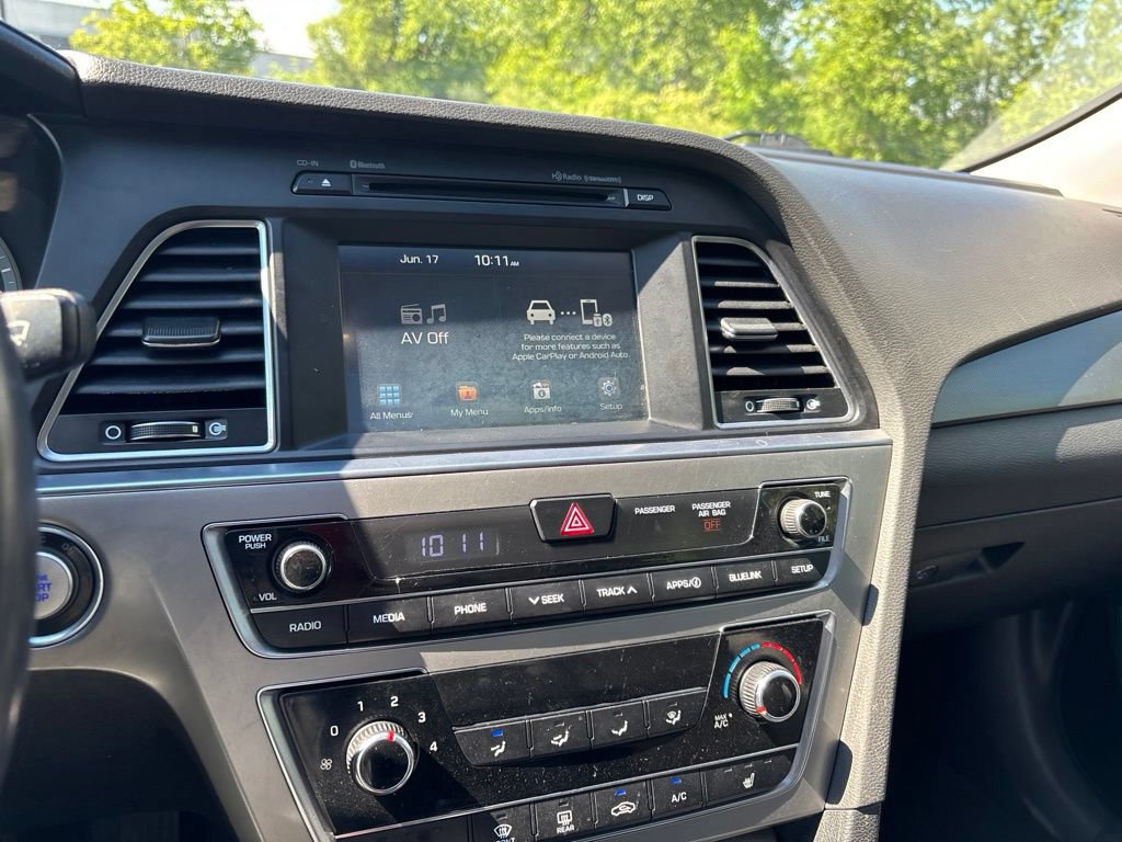 Used 2017 Hyundai Sonata Sport w/ Value Edition Package 02 FWD image 17