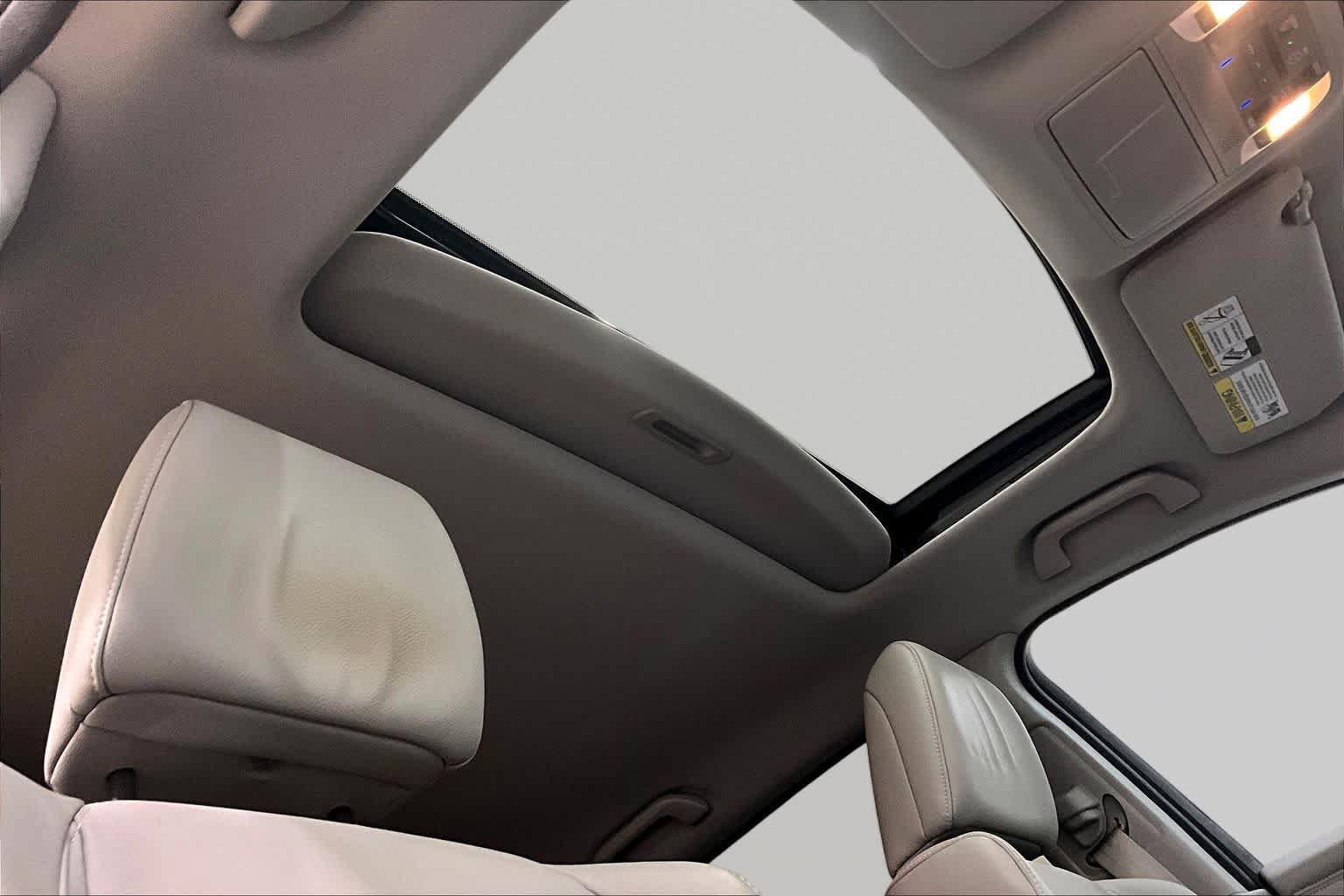 Used 2018 Acura RDX FWD w/ Technology Package image 14