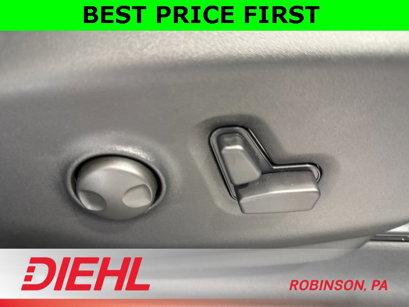 New 2026 Chrysler Pacifica Limited w/ S Appearance Package image 17