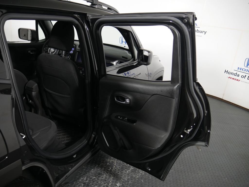 Used 2021 Jeep Renegade Latitude image 8