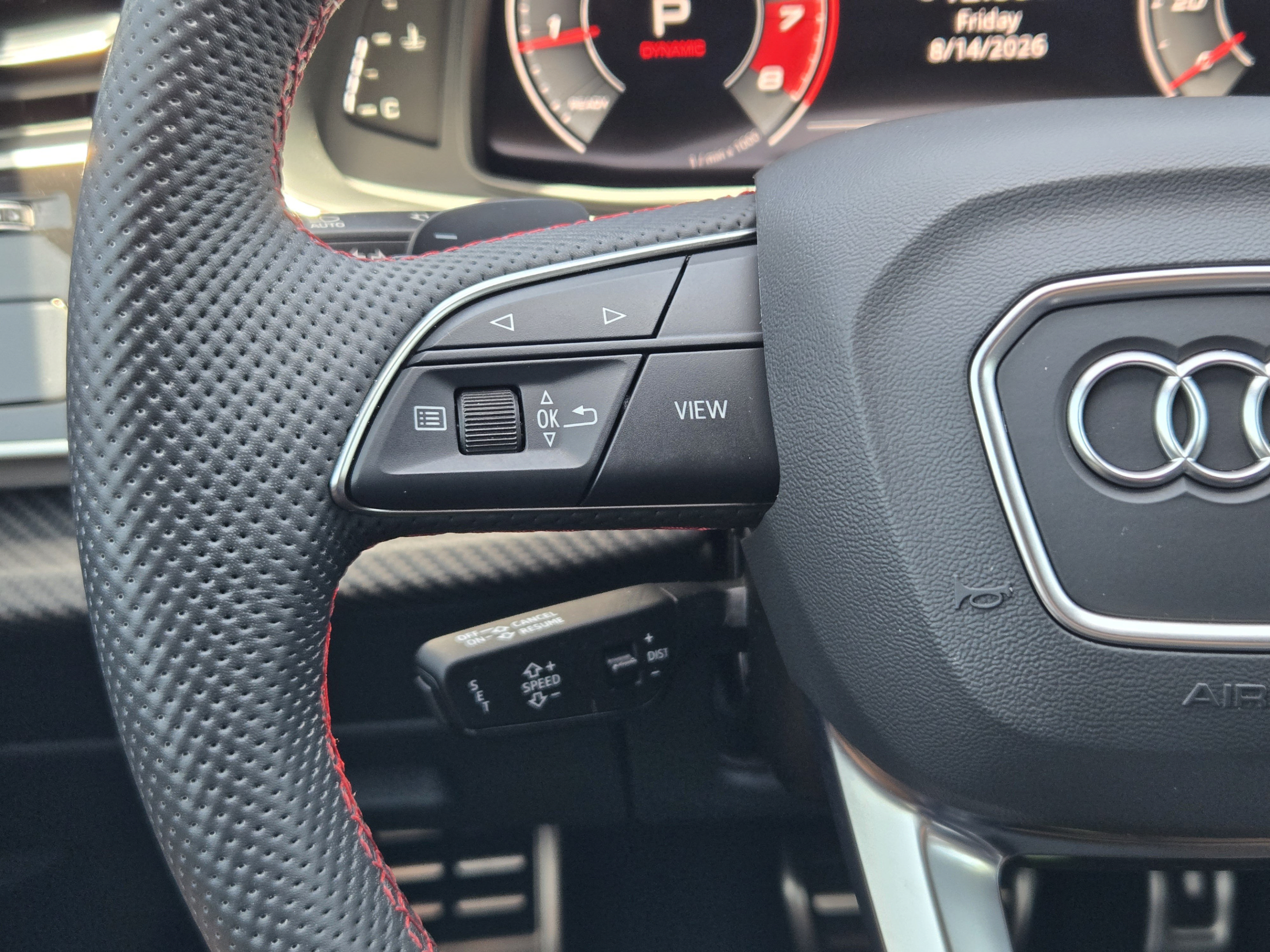 Used 2025 Audi SQ7 Prestige AWD/4WD image 24