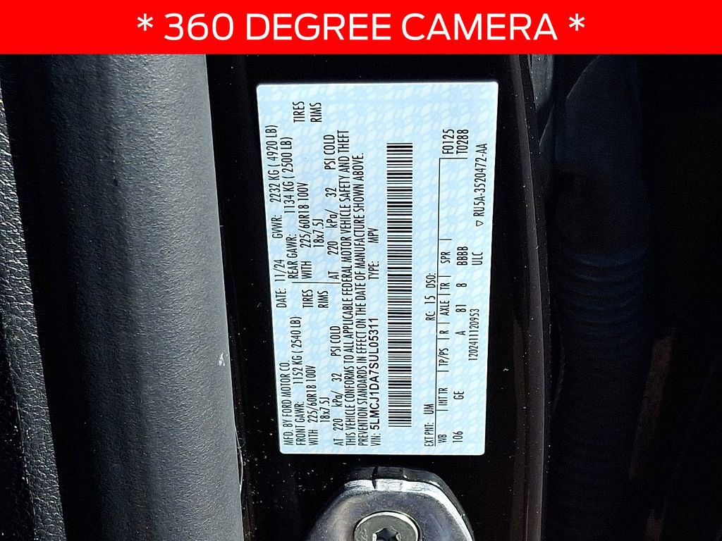 Used 2025 Lincoln Corsair AWD w/ Equipment Group 101A image 25