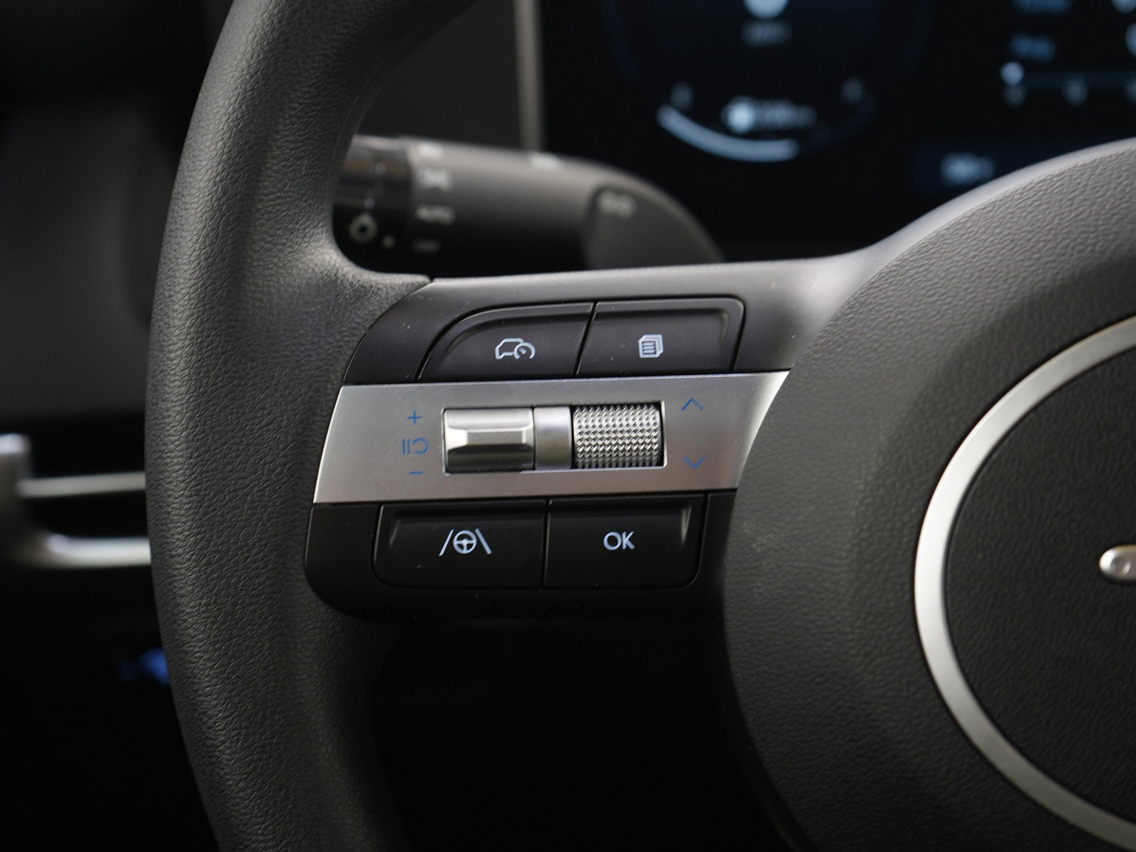 Certified 2025 Hyundai Santa Cruz SEL image 26