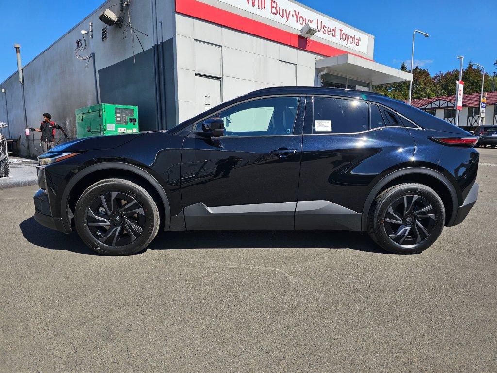 New 2026 Toyota C-HR AWD/4WD image 4