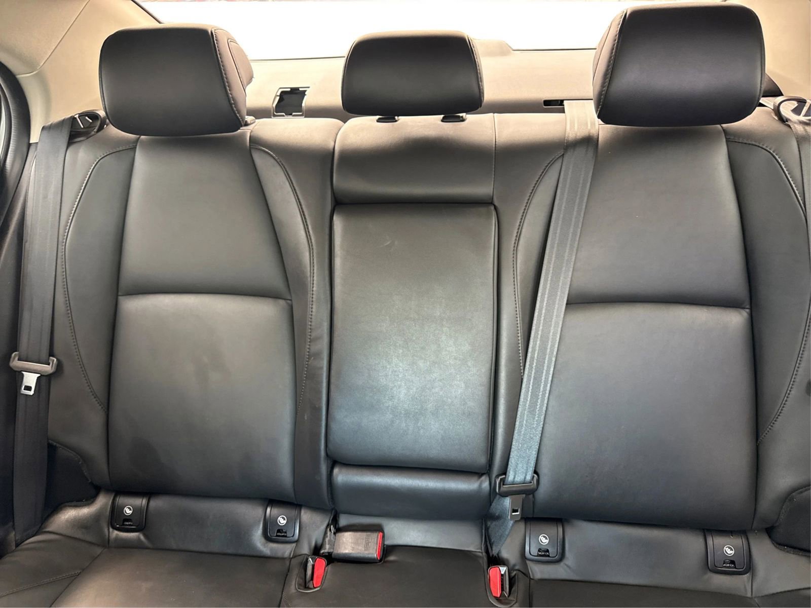 Used 2022 MAZDA MAZDA3 s FWD image 15