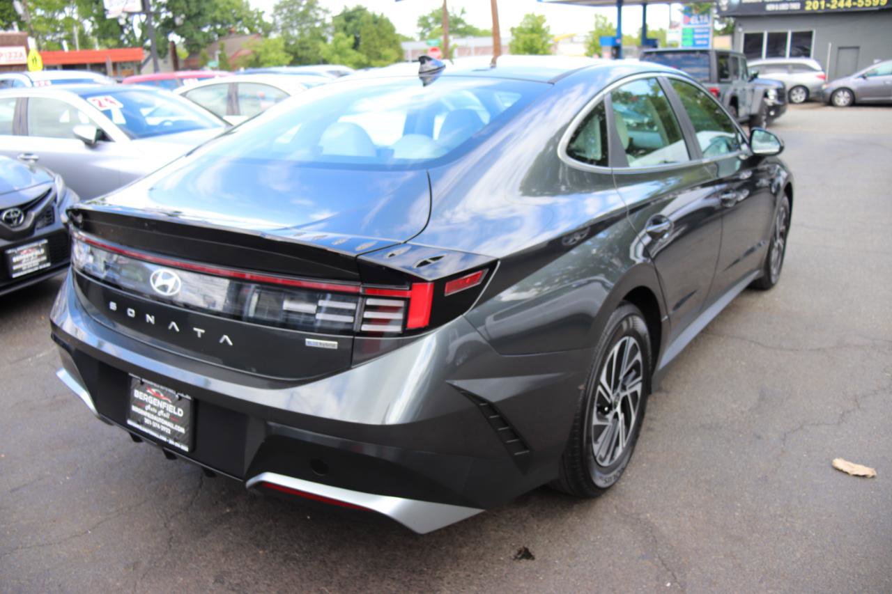 Used 2026 Hyundai Sonata Blue FWD image 5