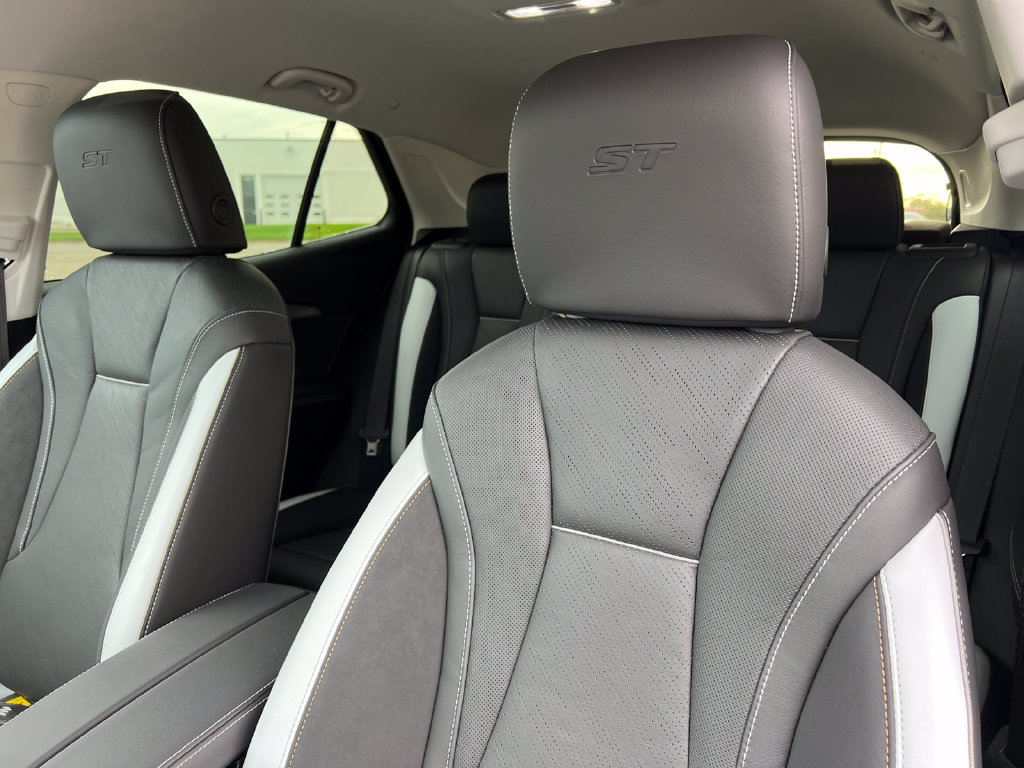 New 2026 Buick Envision Sport Touring AWD/4WD image 11