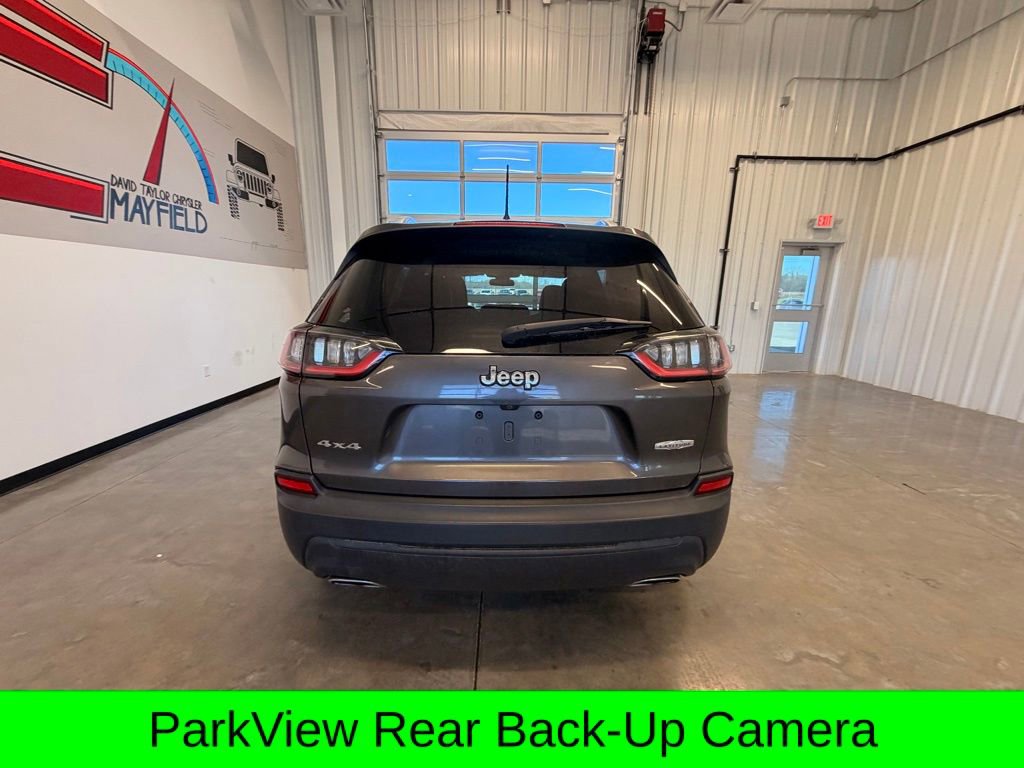 Used 2019 Jeep Cherokee Latitude Plus w/ Cold Weather Group image 5