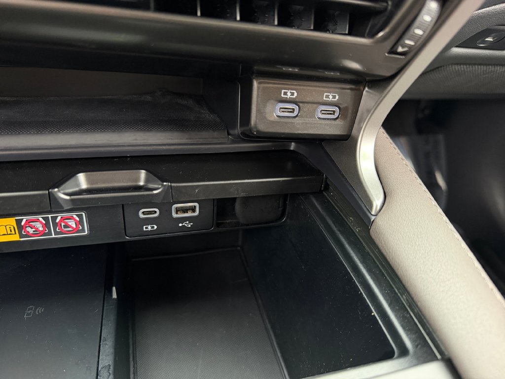 Certified 2024 Lexus RX 450h AWD w/ Convenience Package image 24