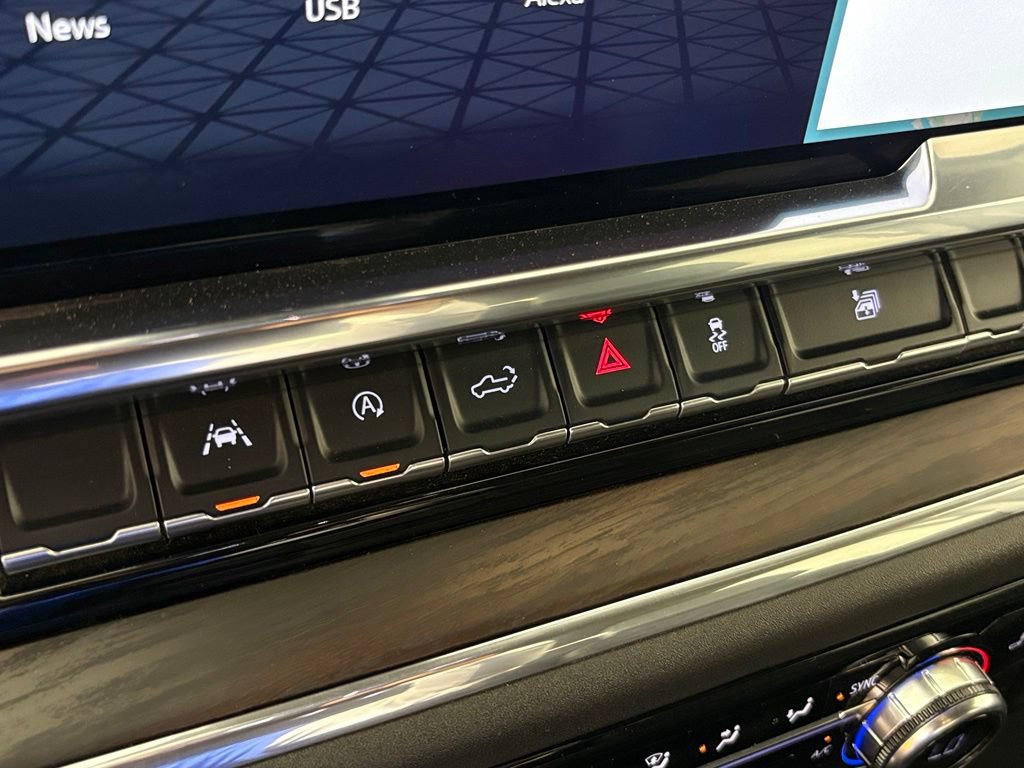 Used 2025 GMC Sierra 1500 SLT RWD image 26
