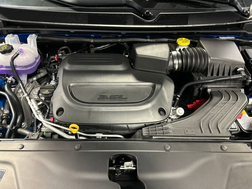 New 2026 Chrysler Pacifica Pinnacle FWD image 27