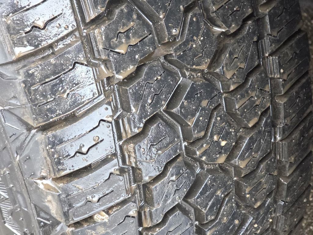 Used 2022 Ford F150 XLT w/ Equipment Group 302A High image 9
