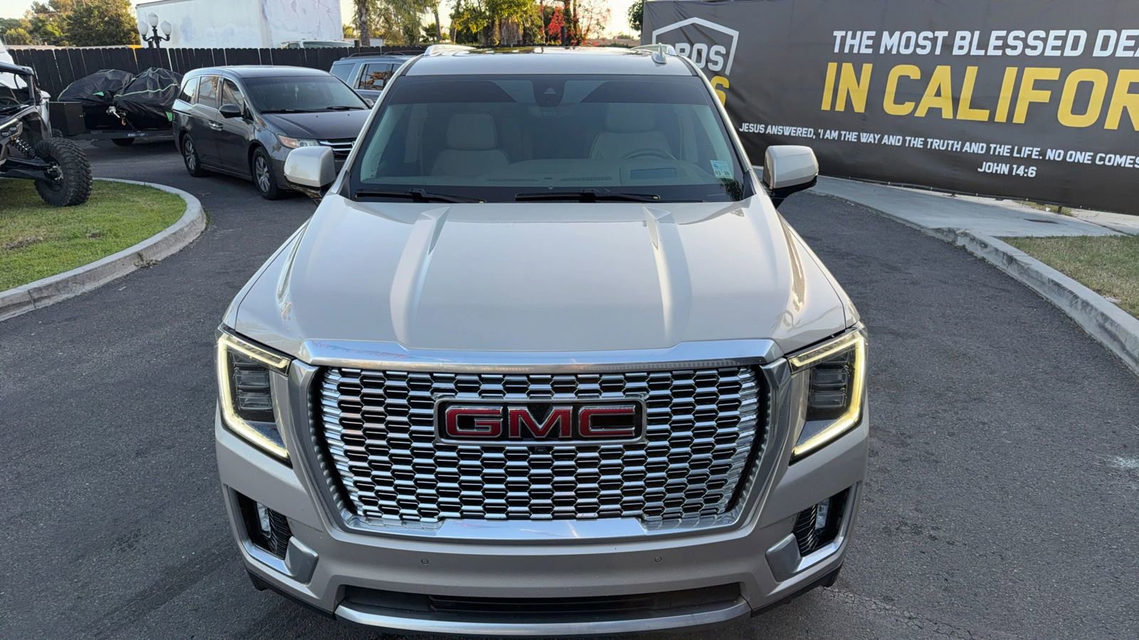 Used 2021 GMC Yukon XL Denali w/ Denali Ultimate Package image 11