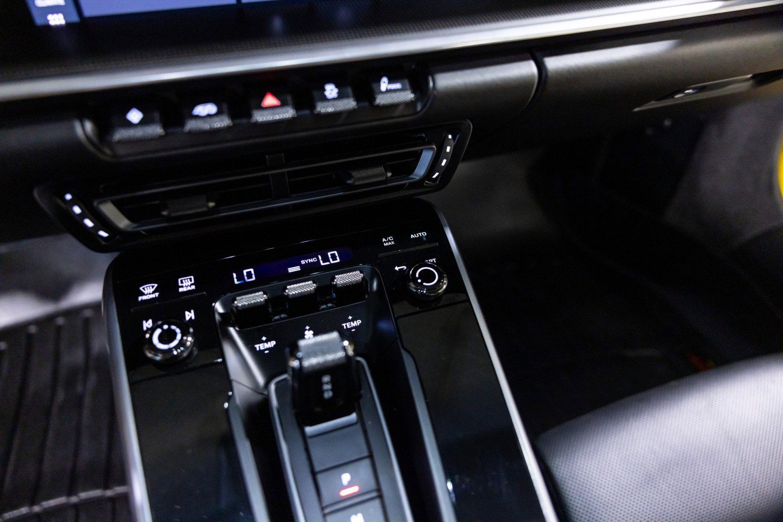 Used 2021 Porsche 911 Turbo S AWD/4WD image 49