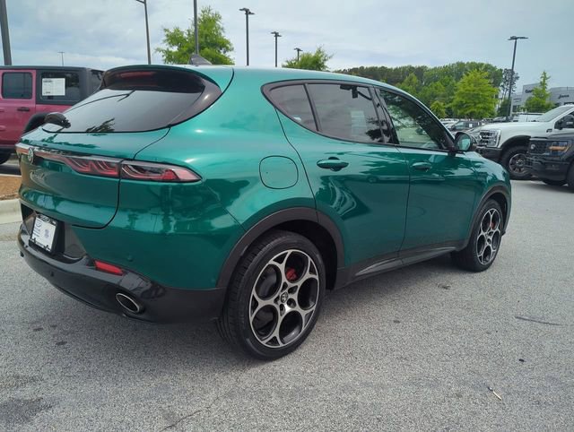 Used 2024 Alfa Romeo Tonale Veloce w/ Active Assist Package AWD/4WD image 4