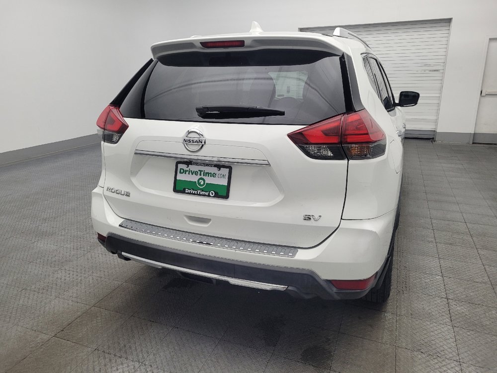 Used 2017 Nissan Rogue SV FWD image 7