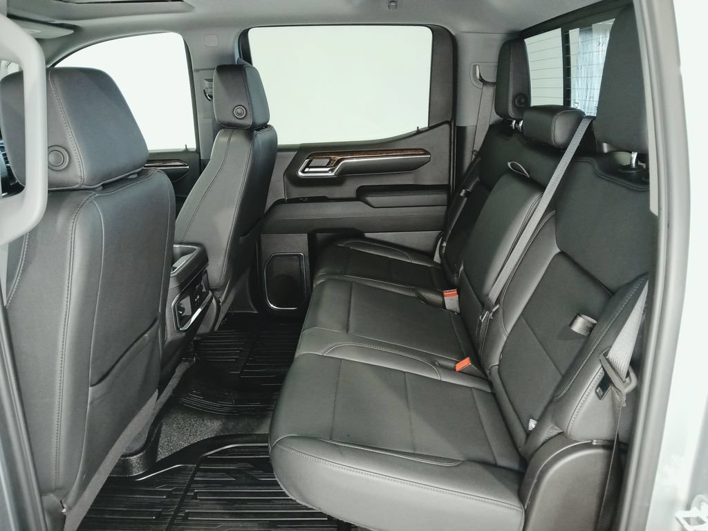 Used 2024 GMC Sierra 1500 Elevation w/ Elevation Premium Package AWD/4WD image 11