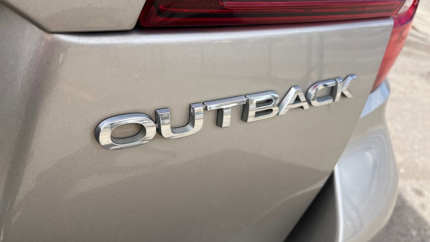 Used 2018 Subaru Outback 2.5i Limited image 27