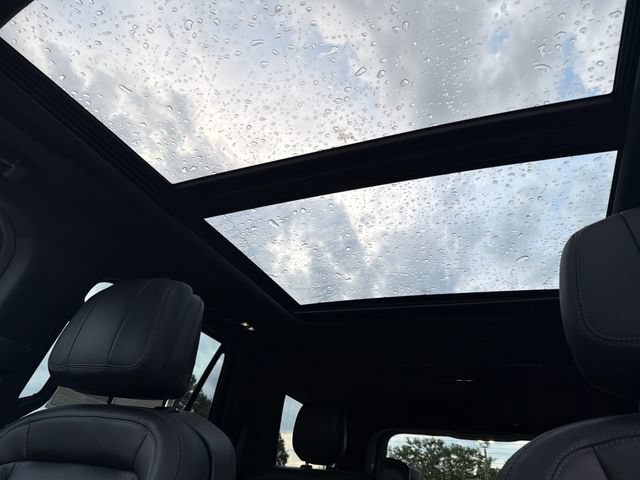 New 2027 Lincoln Navigator Reserve w/ Jet Appearance Package AWD/4WD image 26