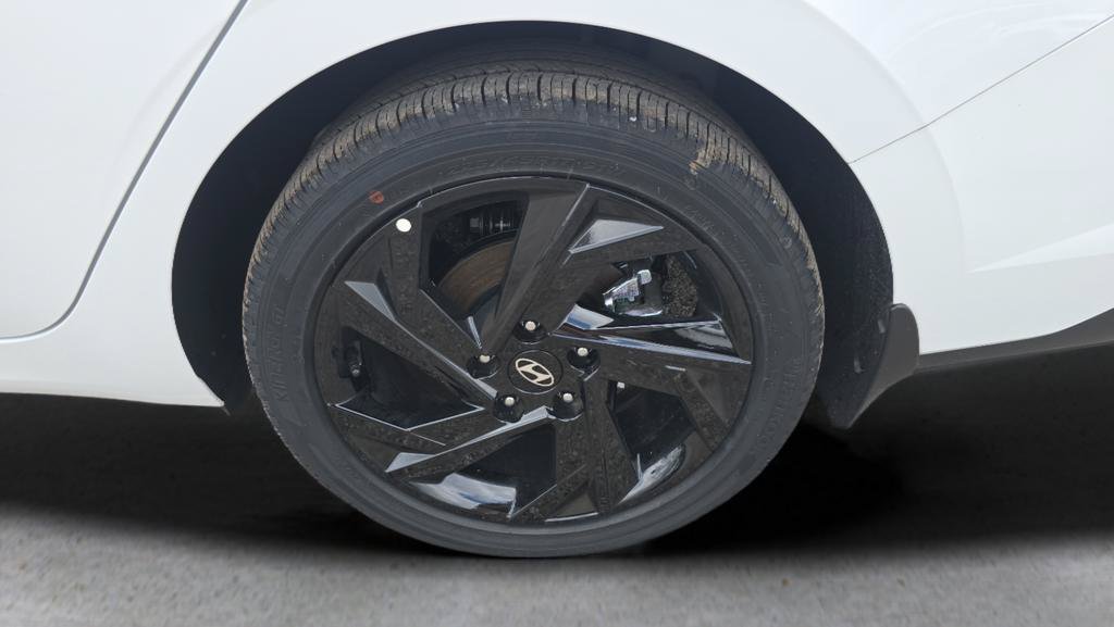 New 2026 Hyundai Elantra SEL FWD image 10
