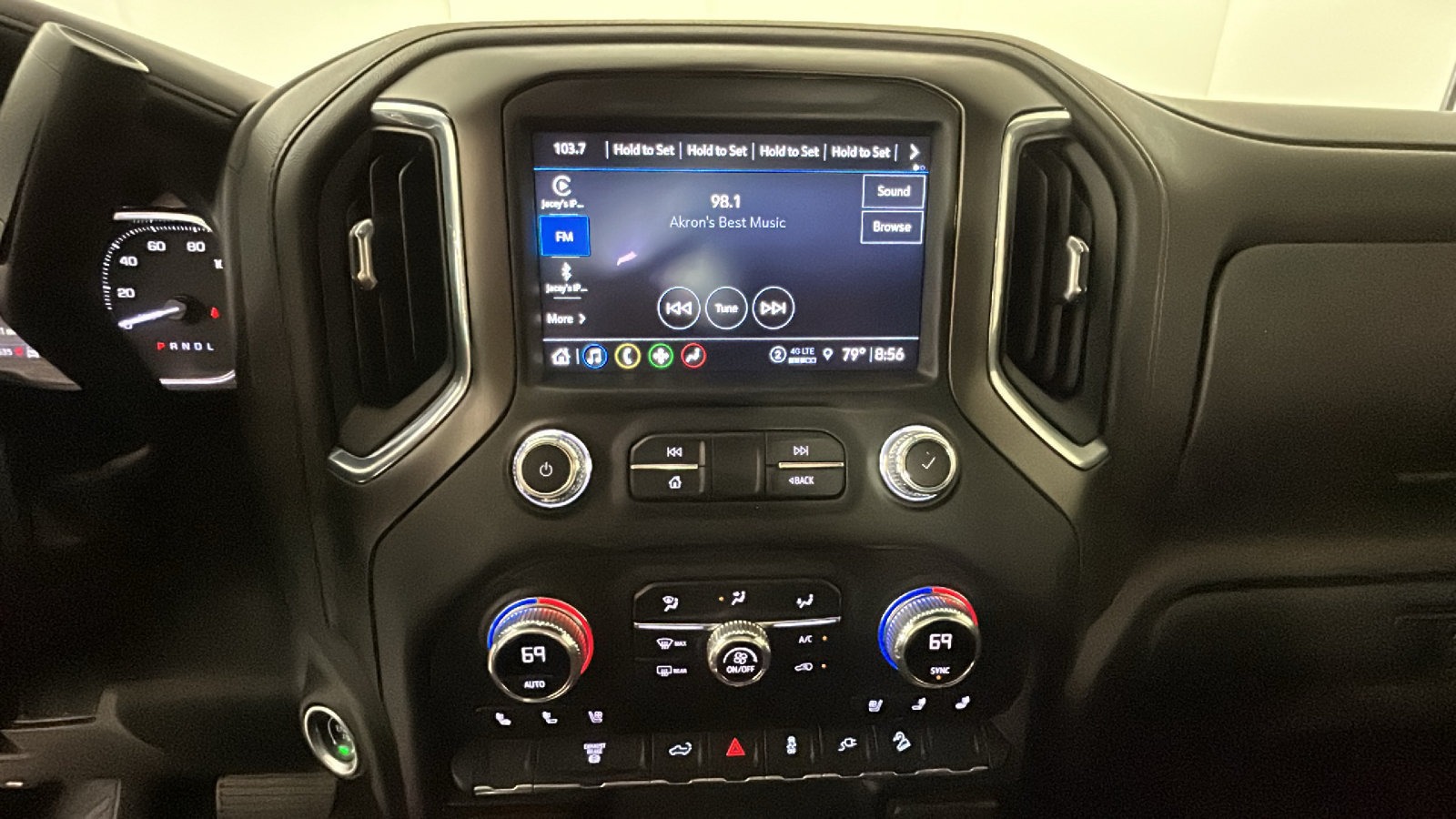 Used 2022 GMC Sierra 3500 AT4 AWD/4WD image 28