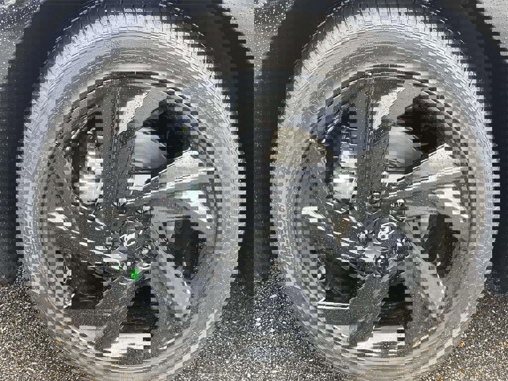 New 2026 Hyundai Elantra SEL Sport Premium image 5