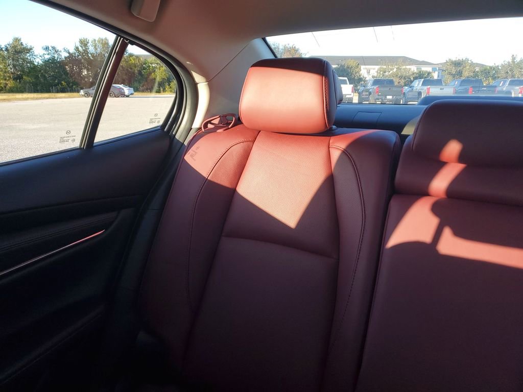 Used 2023 MAZDA MAZDA3 s image 12