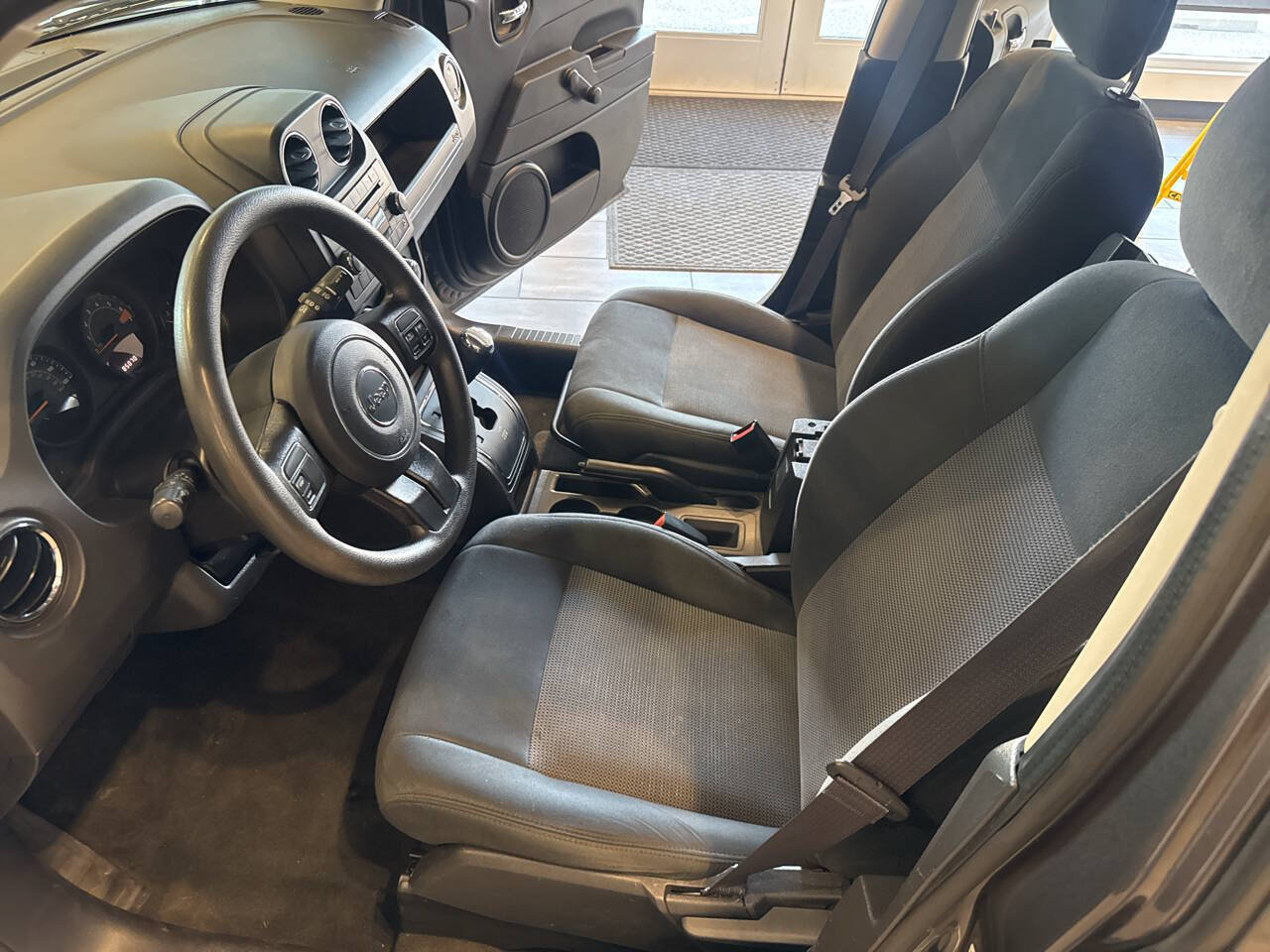 Used 2016 Jeep Patriot Sport FWD image 19