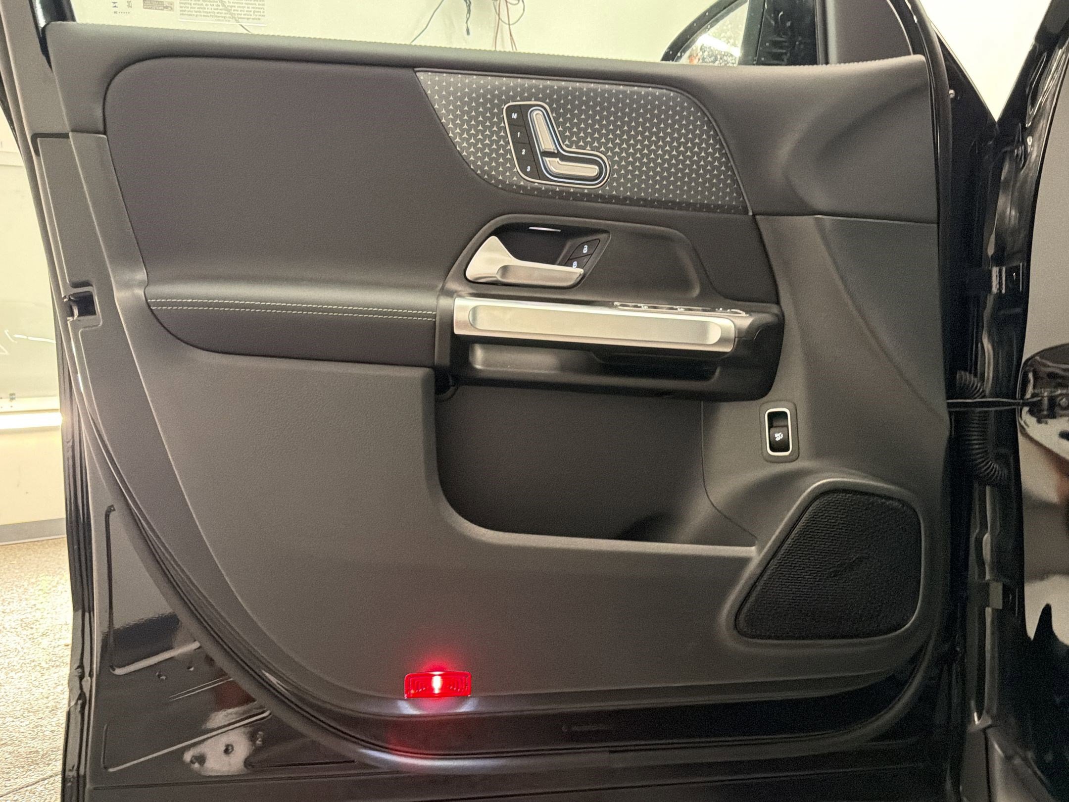 Used 2026 Mercedes-Benz GLB 250 image 20