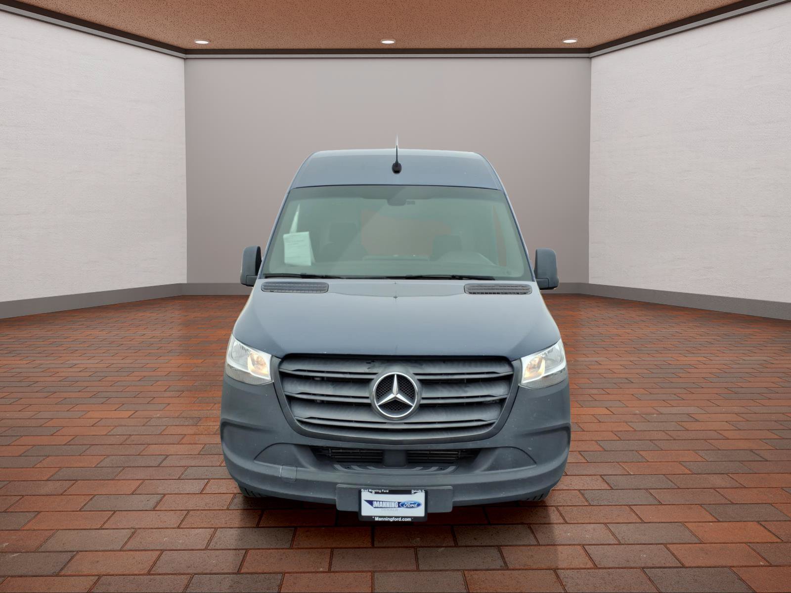 Used 2019 Mercedes-Benz Sprinter 144 image 3