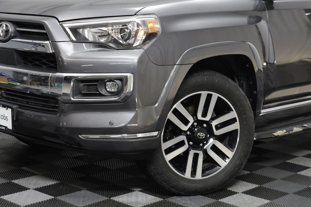 Used 2023 Toyota 4Runner Limited AWD/4WD image 3