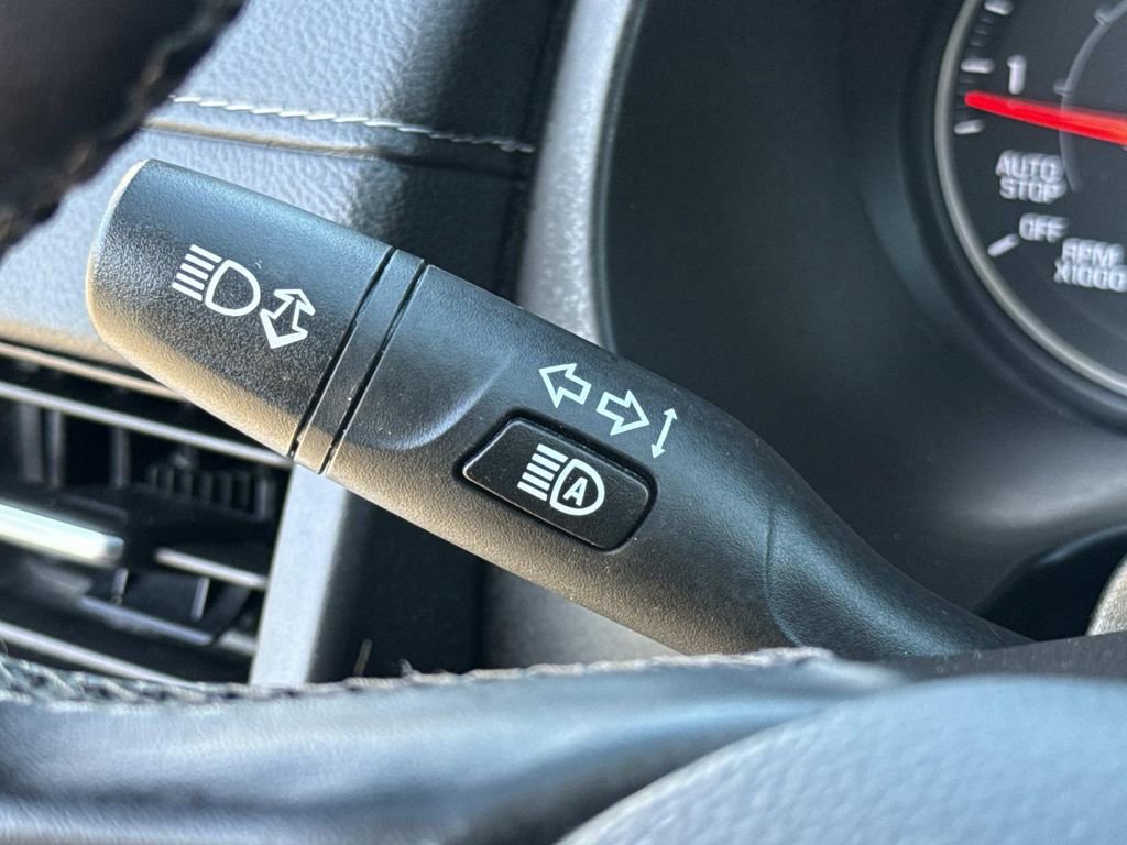 Used 2023 GMC Terrain SLT image 41