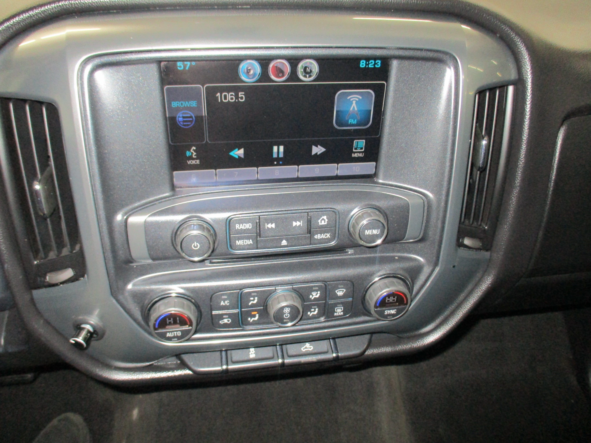 Used 2015 Chevrolet Silverado 1500 LT w/ All Star Edition AWD/4WD image 26