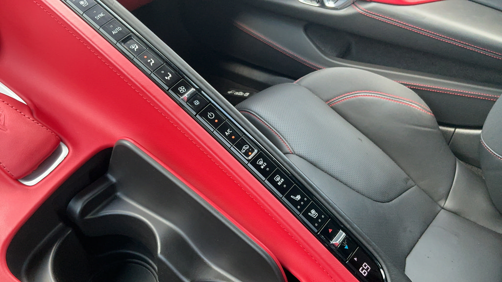 Used 2020 Chevrolet Corvette Stingray Premium Cpe w/ 3LT Preferred Equipment Group RWD image 12
