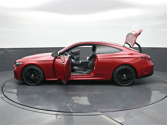 Used 2024 Mercedes-Benz CLE 300 4MATIC Coupe image 25