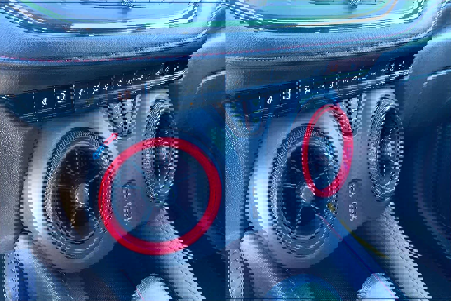 Used 2021 Chevrolet Blazer RS image 33