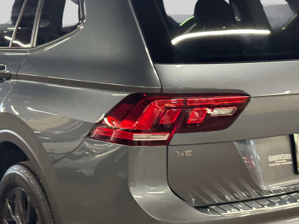 Used 2022 Volkswagen Tiguan SE AWD/4WD image 6