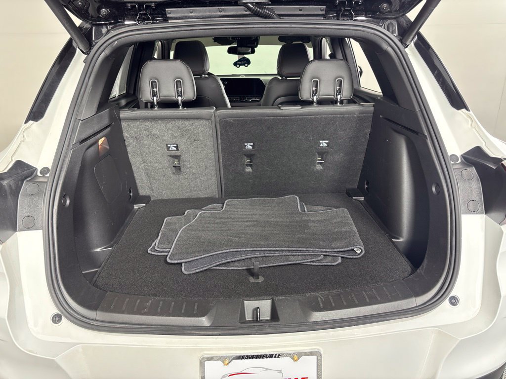 Used 2024 Chevrolet TrailBlazer RS w/ Convenience Package FWD image 21