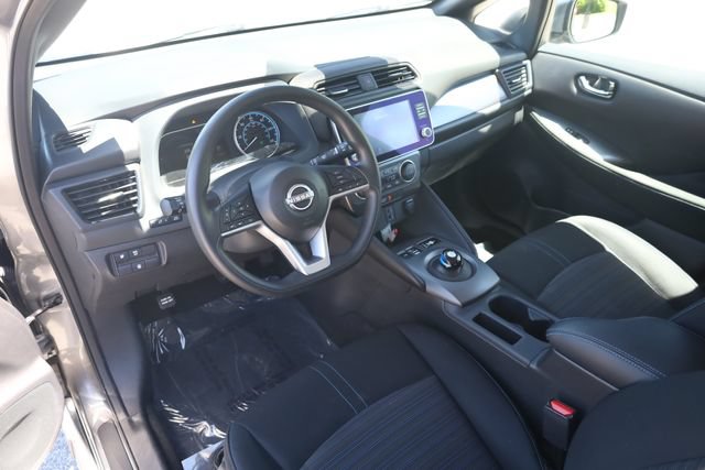 Certified 2025 Nissan Leaf S FWD image 12