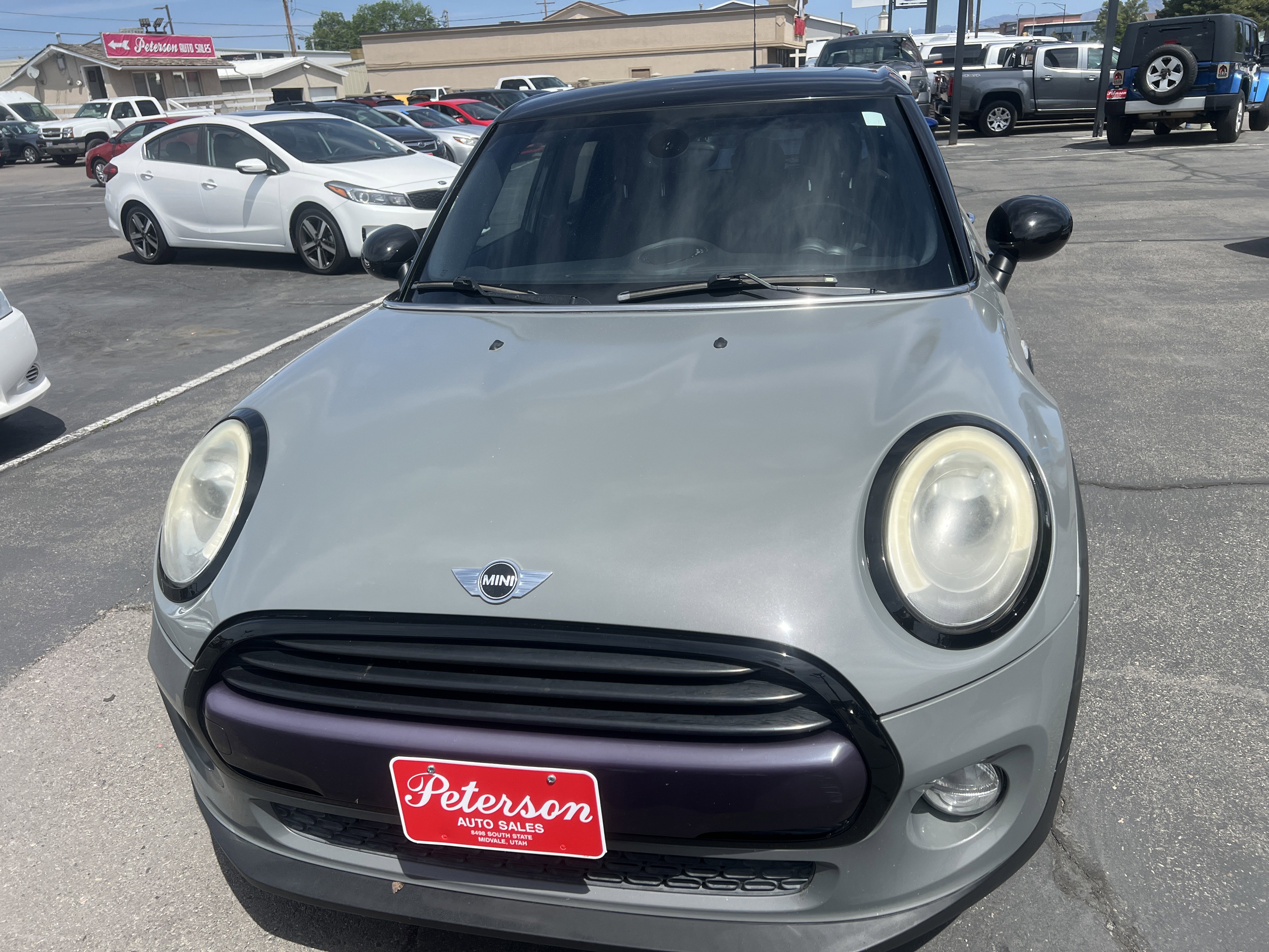 Used 2016 MINI Cooper 4-Door Hardtop FWD image 2