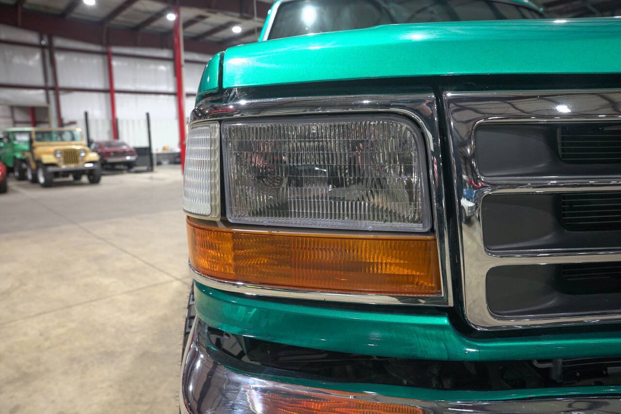 Used 1995 Ford Bronco XLT AWD/4WD image 30