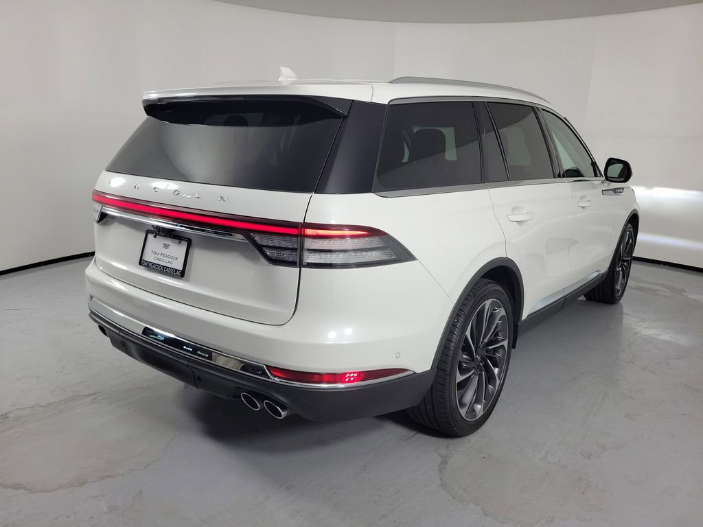 Used 2021 Lincoln Aviator Reserve w/ Equipment Group 202A AWD/4WD image 4