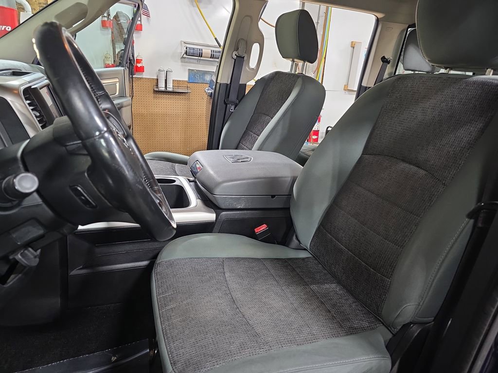 Used 2017 RAM 1500 Big Horn AWD/4WD image 14