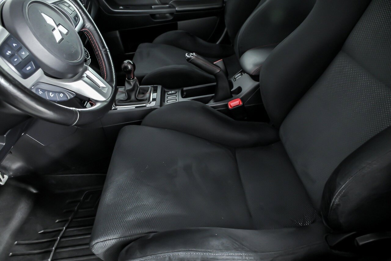 Used 2015 Mitsubishi Lancer Evolution Final Edition AWD/4WD image 21