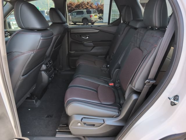 New 2026 Honda Pilot Black Edition image 16