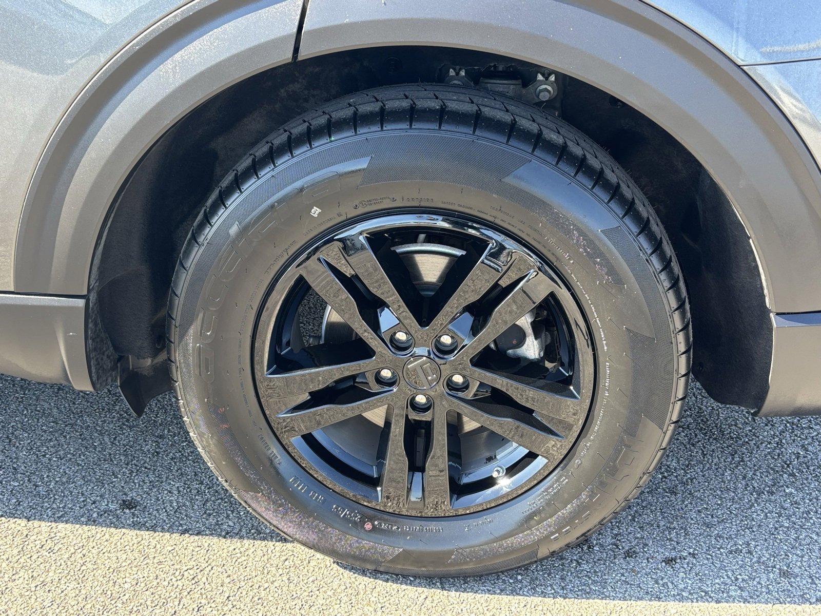 Used 2020 Ford Explorer XLT image 13