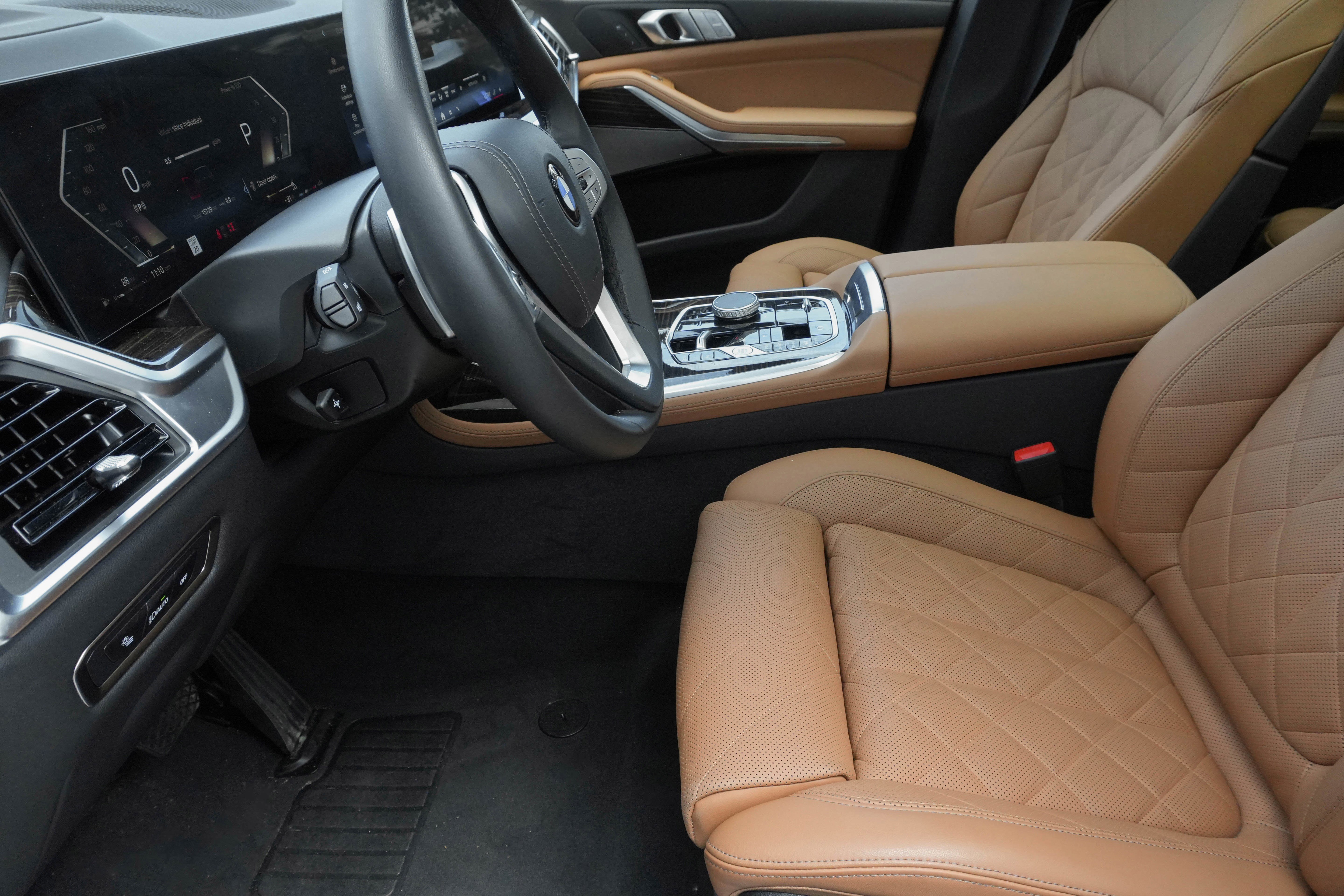 Certified 2026 BMW X7 xDrive40i image 12