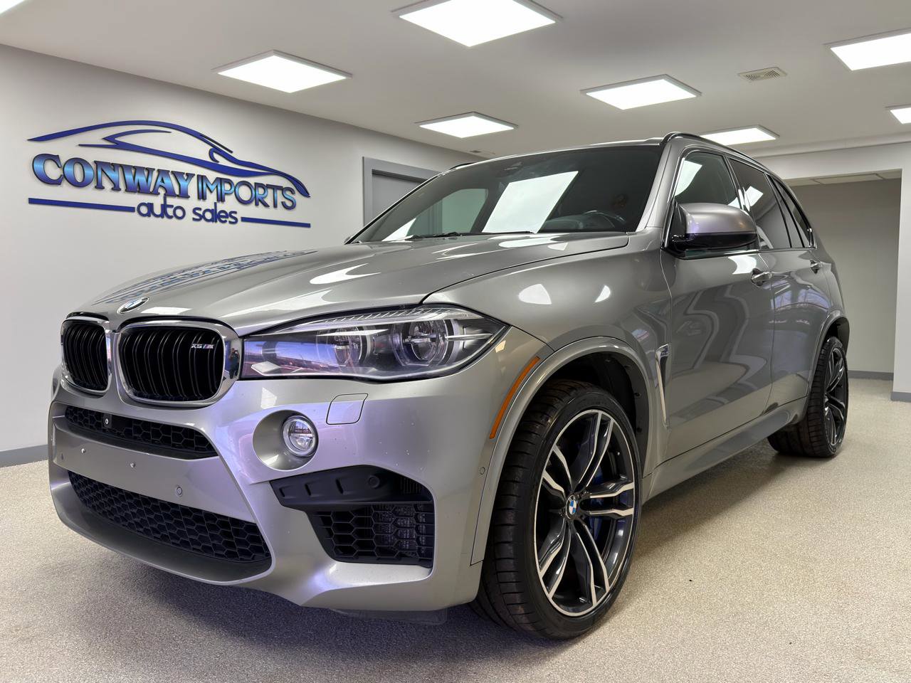 Used 2015 BMW X5 M w/ Premium Package image 1